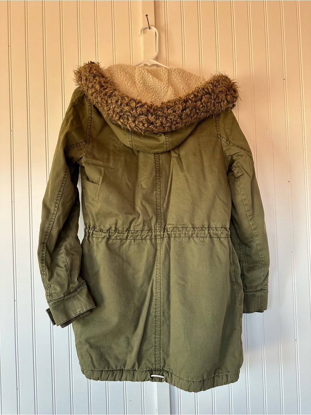 Abercrombie & Fitch Olive Green Utility Parka with Faux Fur Hood - Picture 3 of 9